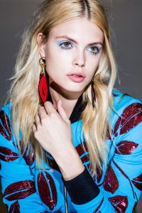 Blue Eye Makeup is back for spring 2017