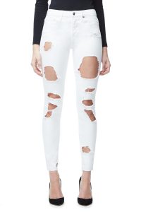 Must-have Jeans and Shorts from Khloe Kardashian’s Good American