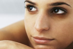 Castor Oil for Dark Circles: See How Miraculously It Works