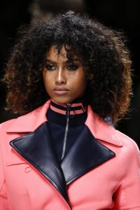 7 Ways to Make Cute Curly Hairstyles Work for You This Summer