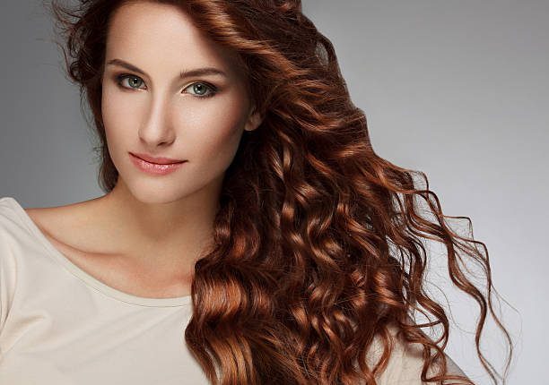 4 Methods to Straighten your Curly Hair Naturally