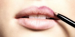 How to Apply Lipstick like A Pro?