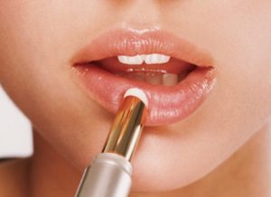 How to Apply Lipstick like A Pro?