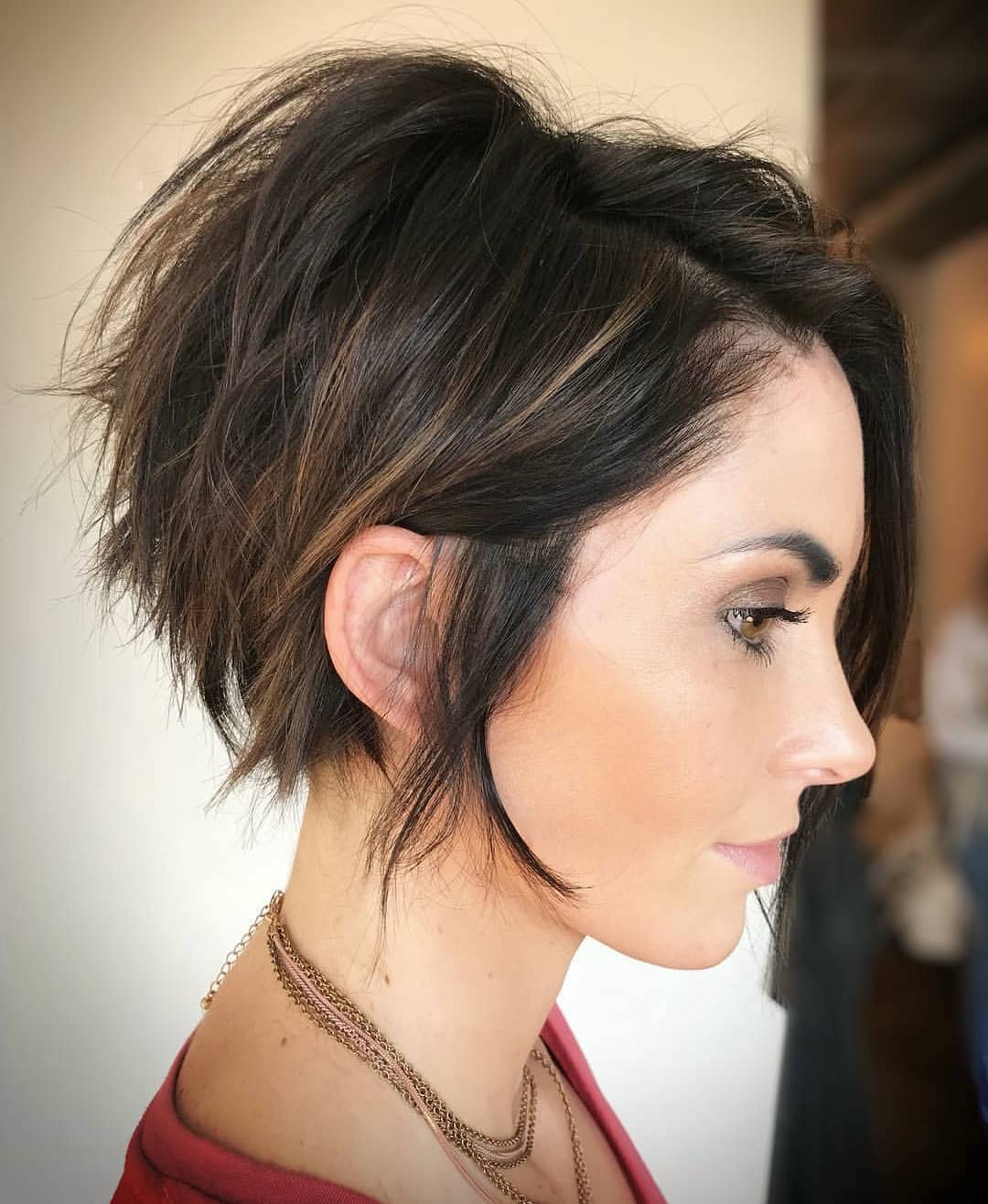 Return of Posh Spice’s short angled bob haircut