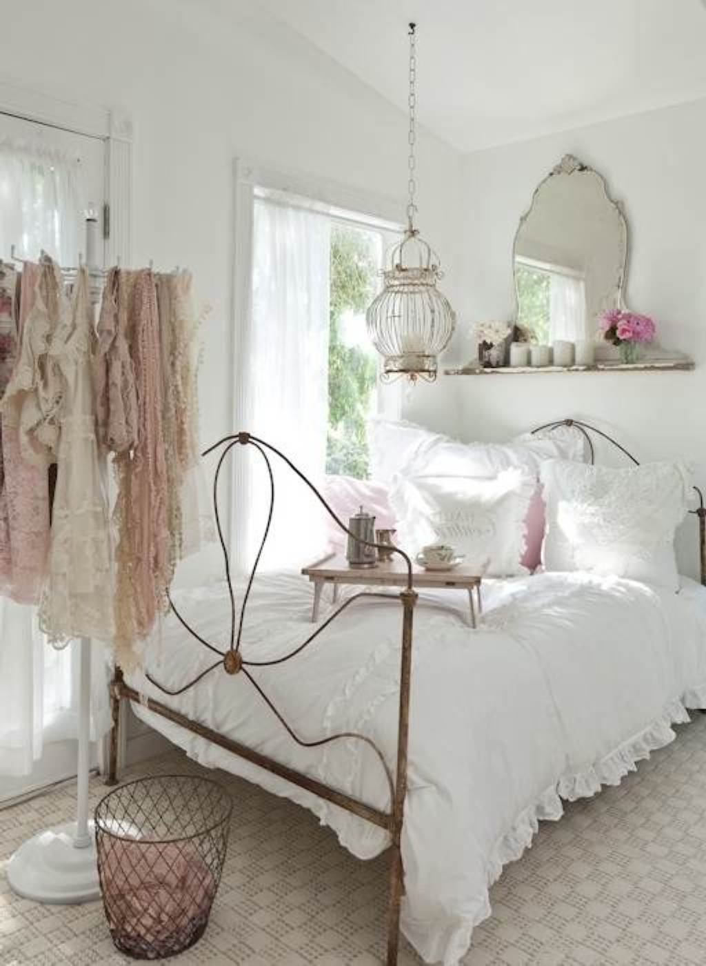 Shabby Chic Bedroom Interiors