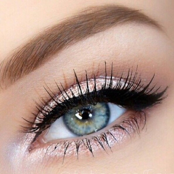 Blue Brunette Inspiration