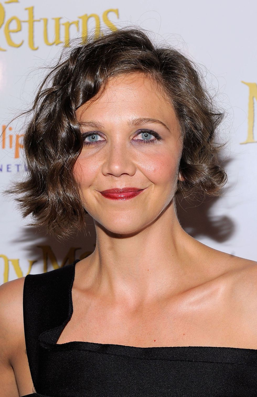 celebrity short hairstyles over 40