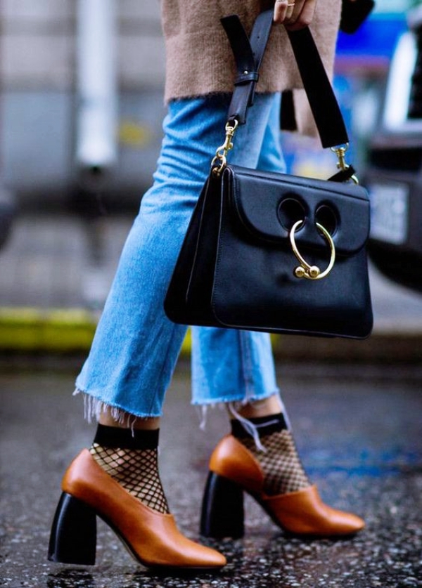 This-is-How-Sheer-Socks-are-Becoming-a-Trend