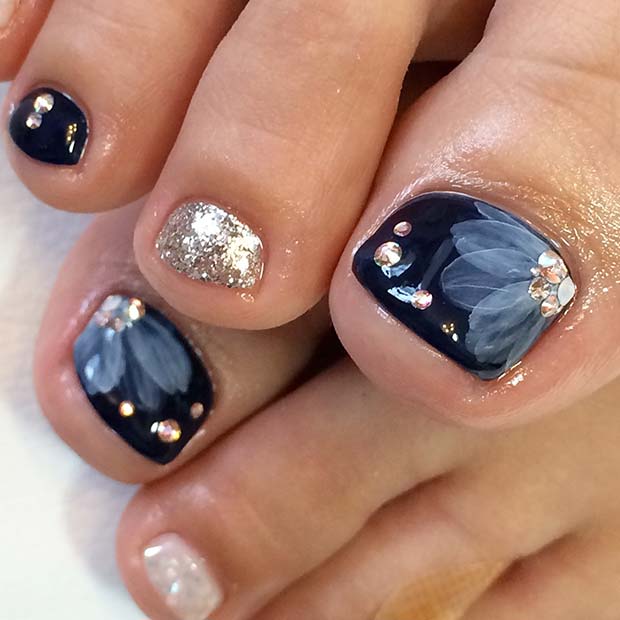 Beautiful Floral Toe Nail Design