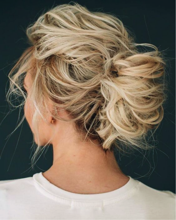 Trendy-Hairstyles-That-Will-Save-Your-Hair-On-Rainy-Days