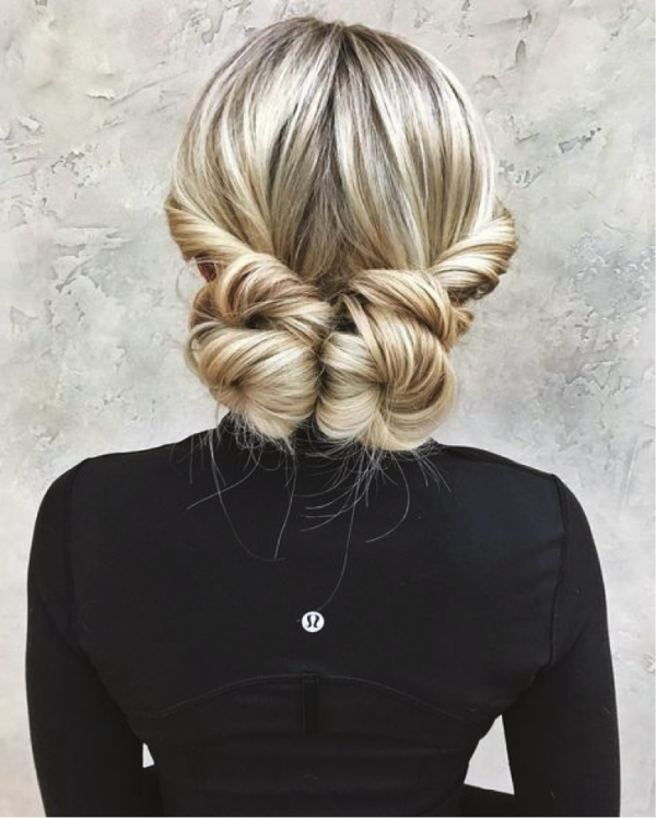 Trendy-Hairstyles-That-Will-Save-Your-Hair-On-Rainy-Days