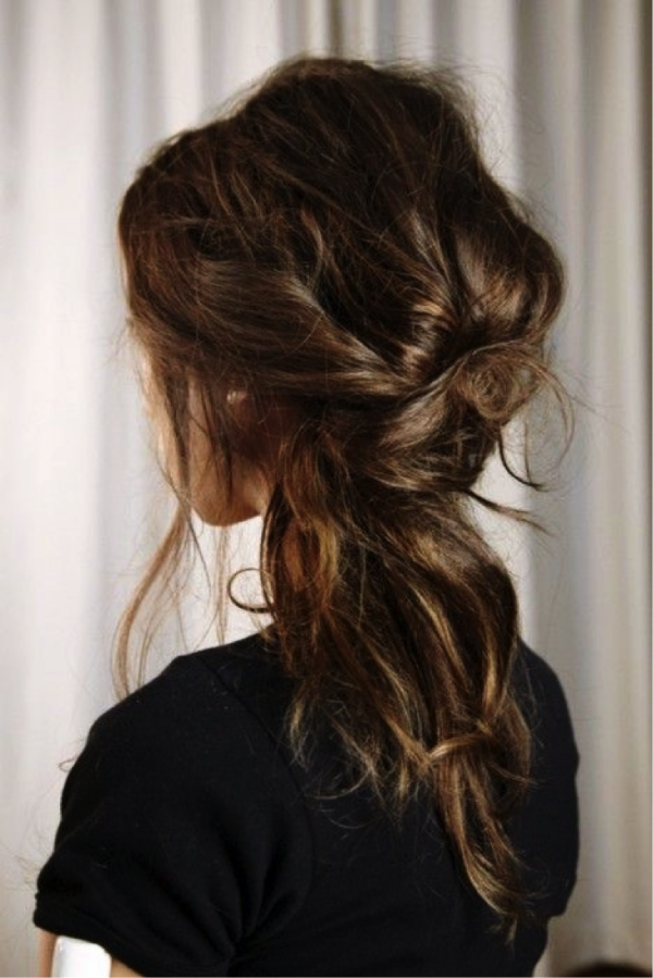 Trendy-Hairstyles-That-Will-Save-Your-Hair-On-Rainy-Days