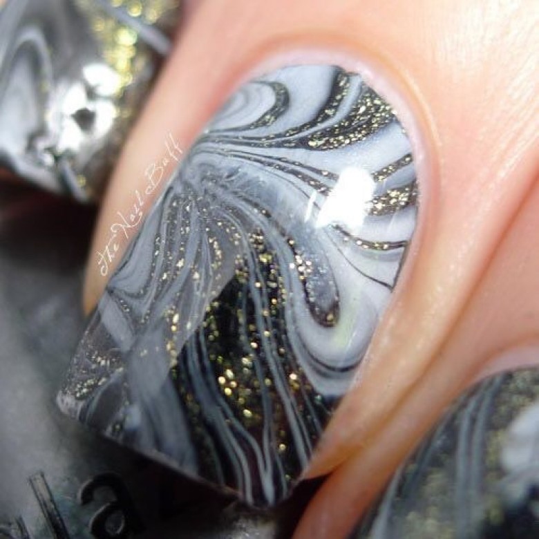 water marble nails 